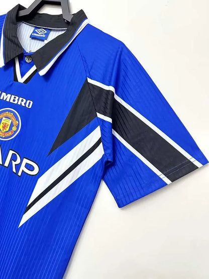 Manchester United 96-97 Away